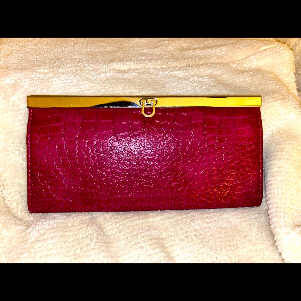 KOHLS APT 9 Red Wallet
